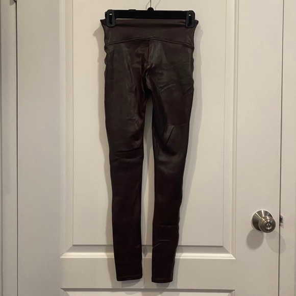 Spanx Faux Leather Leggings in Color Wine - Picture 5 of 5